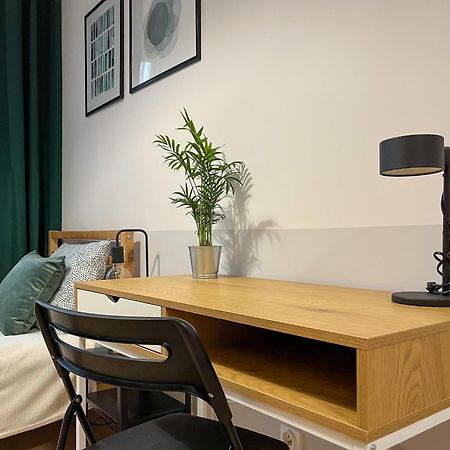 Shape&Color Premium Hostel وارسو المظهر الخارجي الصورة
