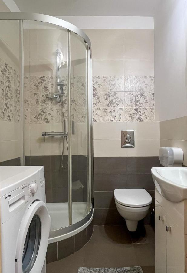 Shape&Color Premium Hostel وارسو المظهر الخارجي الصورة