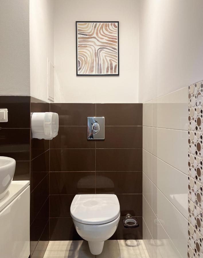 Shape&Color Premium Hostel وارسو المظهر الخارجي الصورة
